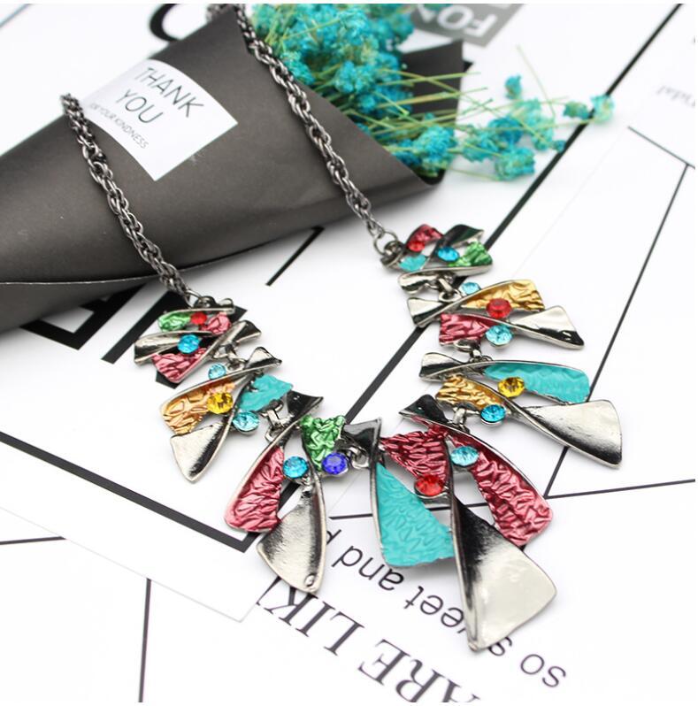 The big European and American fashion color alloy diamond necklace earrings set bride jewelry factory direct - Image 6