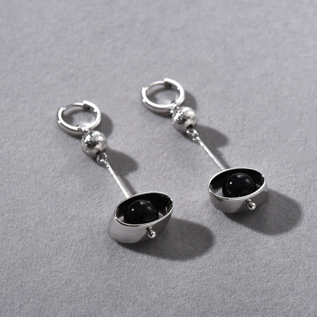 Original Design Advanced Metal Copper White Gold Plated Black Agate Pendant Ear Clip