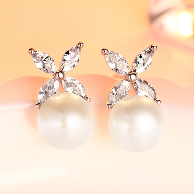 S925 Sterling Silver Stud Earrings Inlaid Natural Pearl Simplicity European And American Earrings - Image 4
