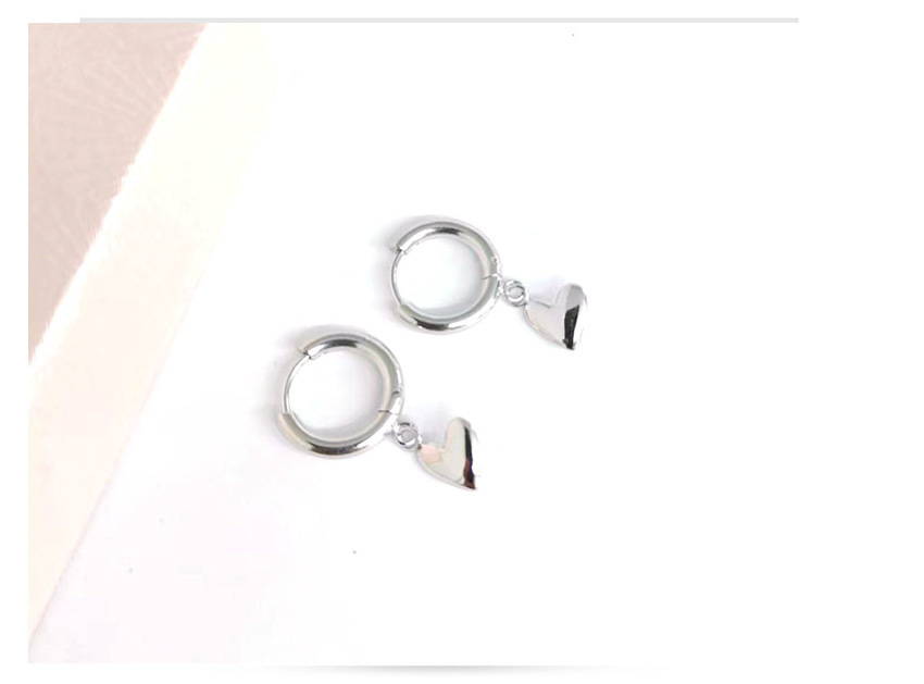 Peach Heart Stainless Steel 18K Gold Earrings - Image 7