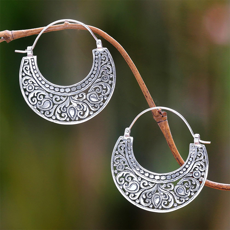 New Retro Hollow Carved Semicircle Personalized Earrings - Image 2