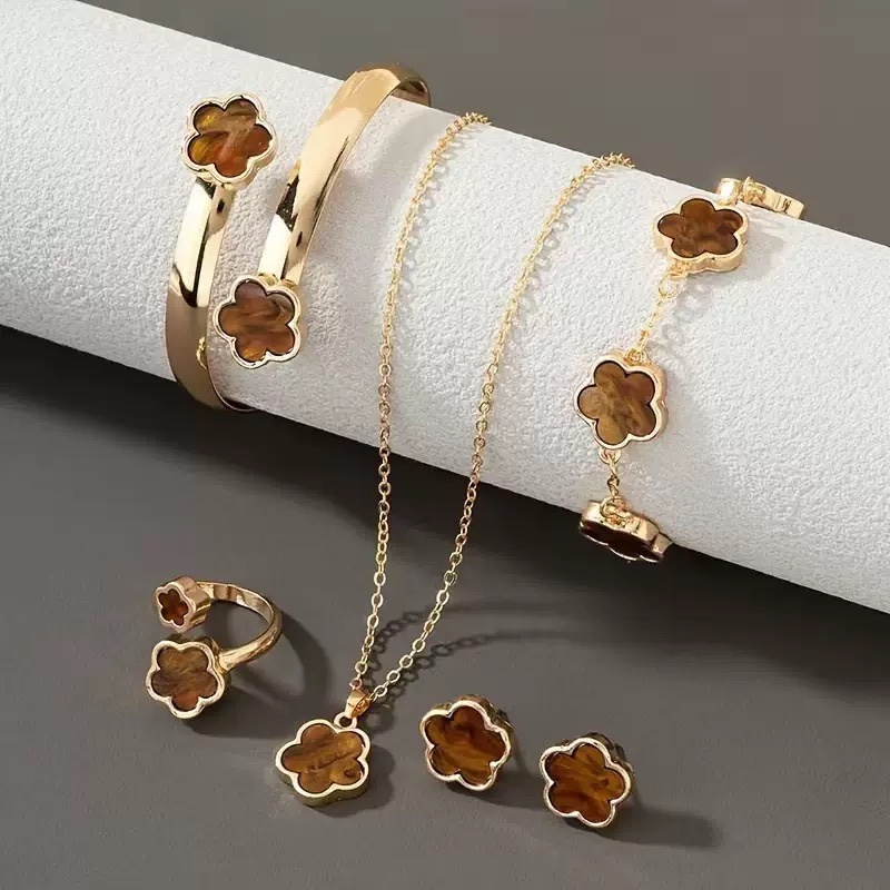 Five Petal Flower 5-piece Necklace Brace Lace Bracelet Stud Earrings Ring - Image 3