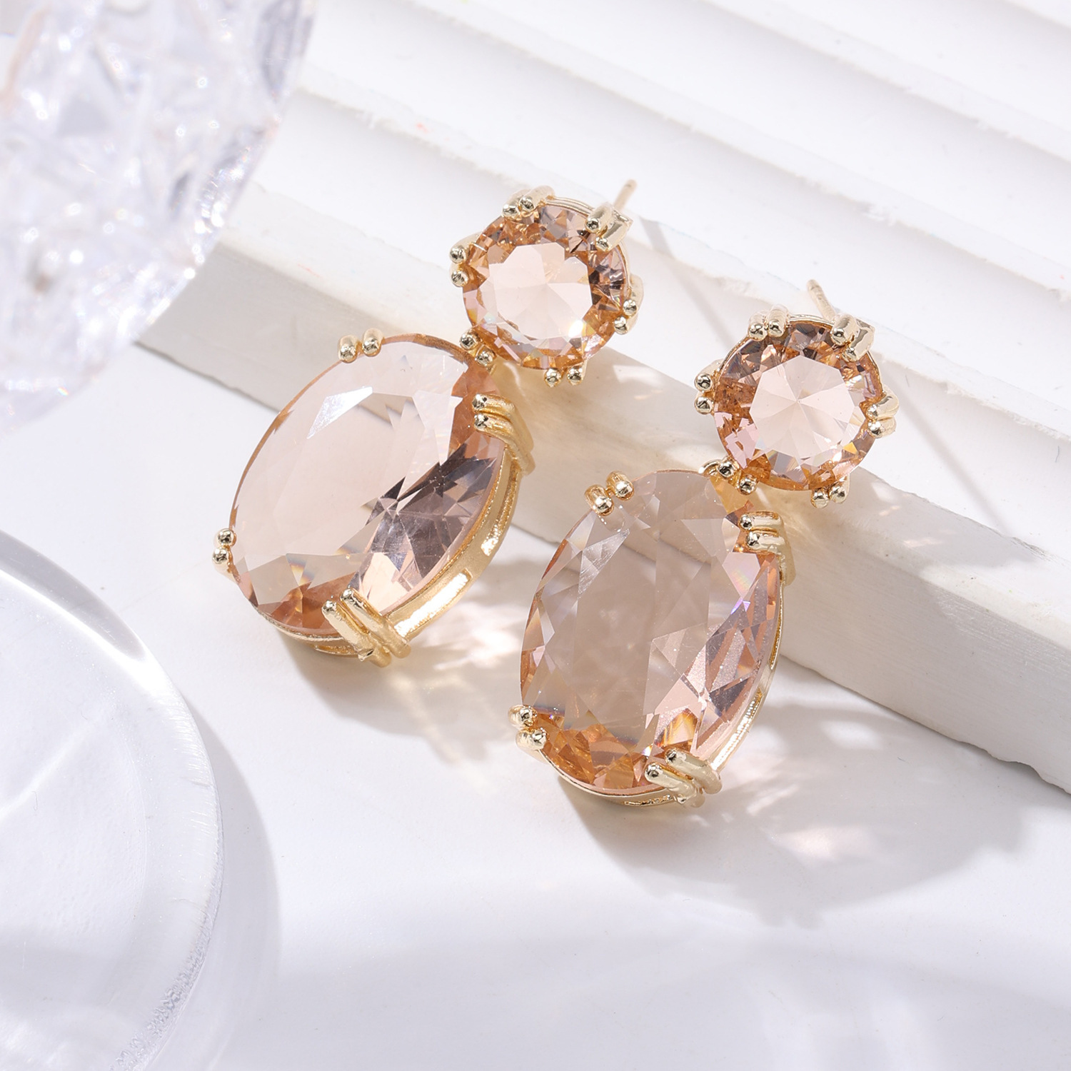 Creative Personality Drop-shaped Alloy Oval Earrings - Image 2