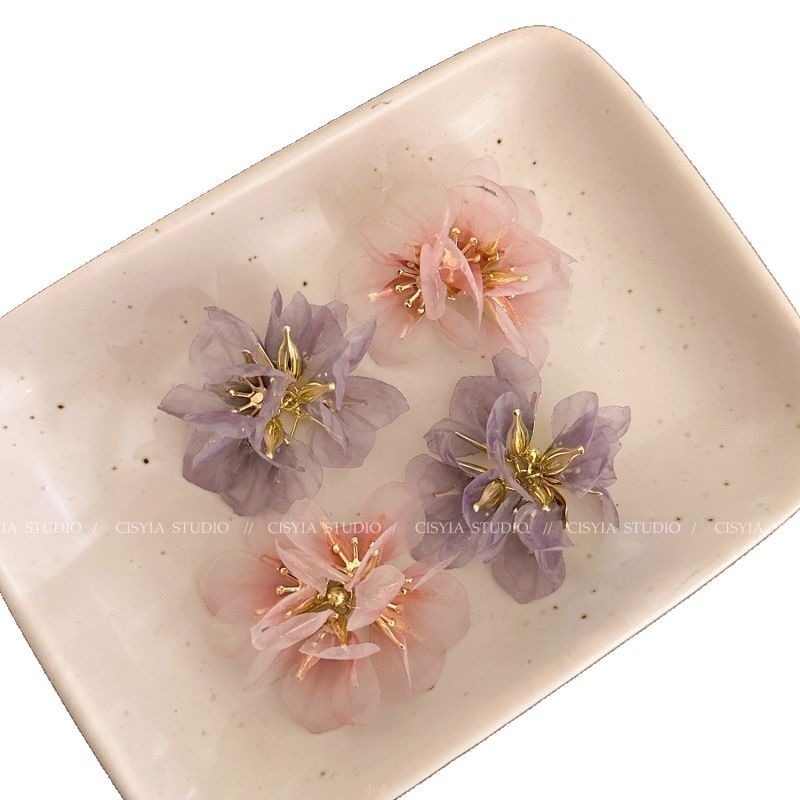 Net Yarn Flowers Earrings - Image 5